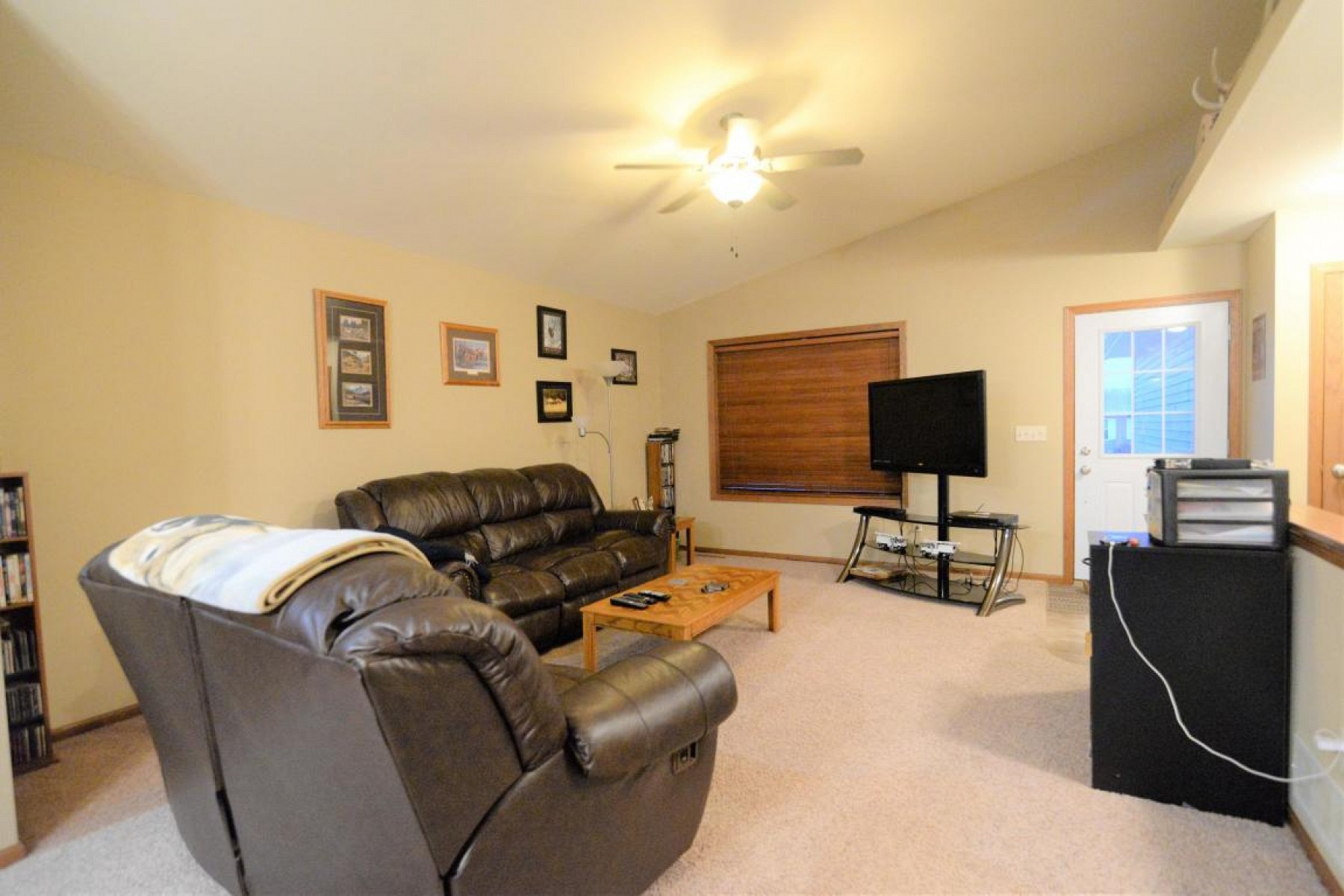 1142 15th St S, Brookings, SD 57006