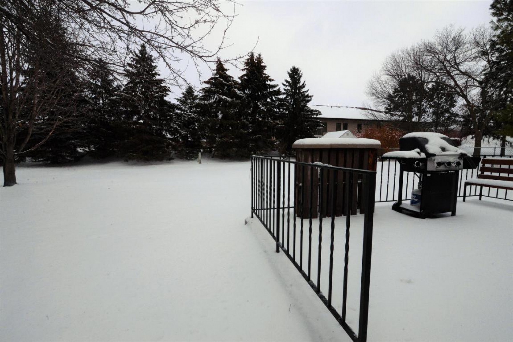 400 21st Avenue, Brookings, SD 57006