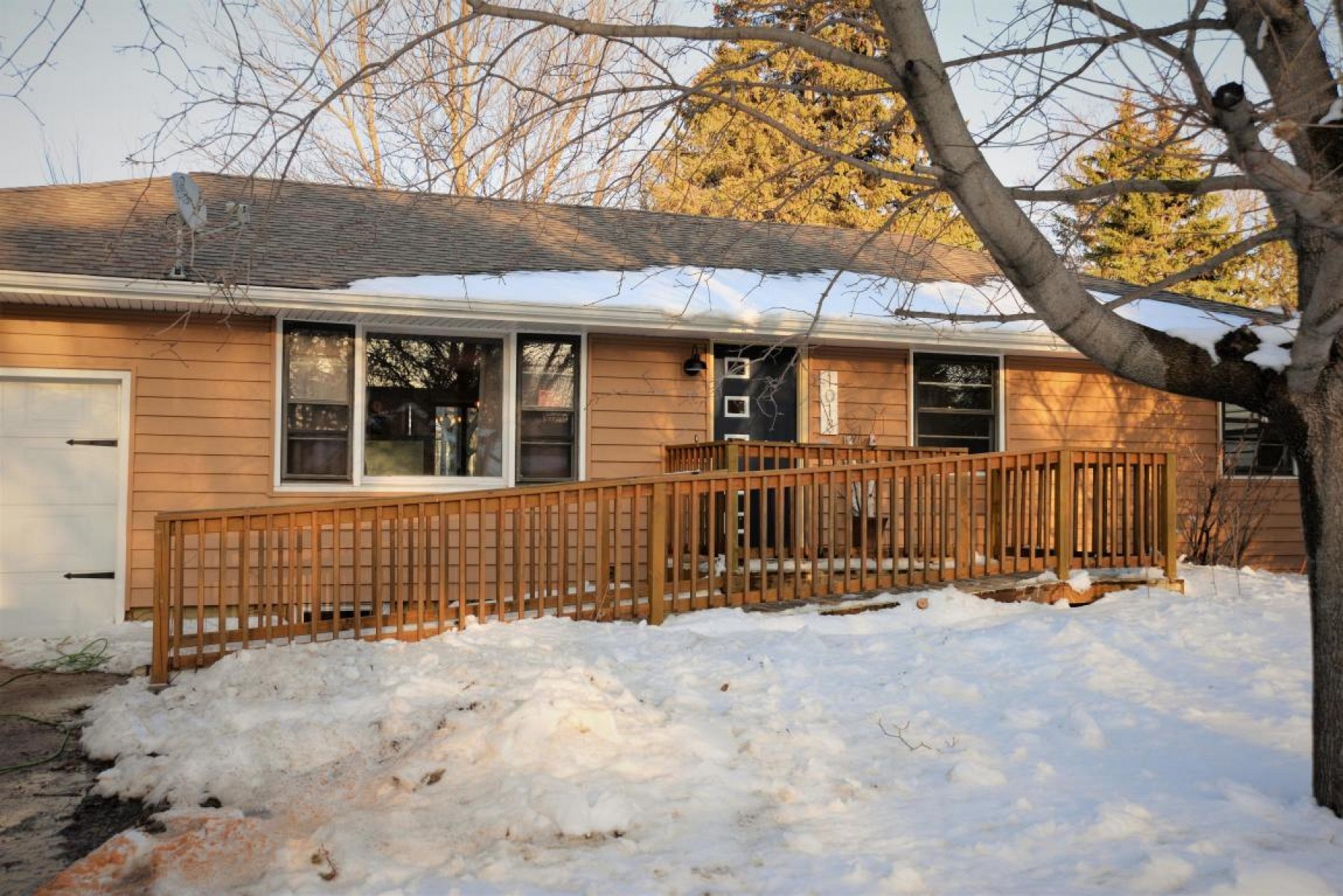 1018 Circle Drive, Brookings, SD 57006