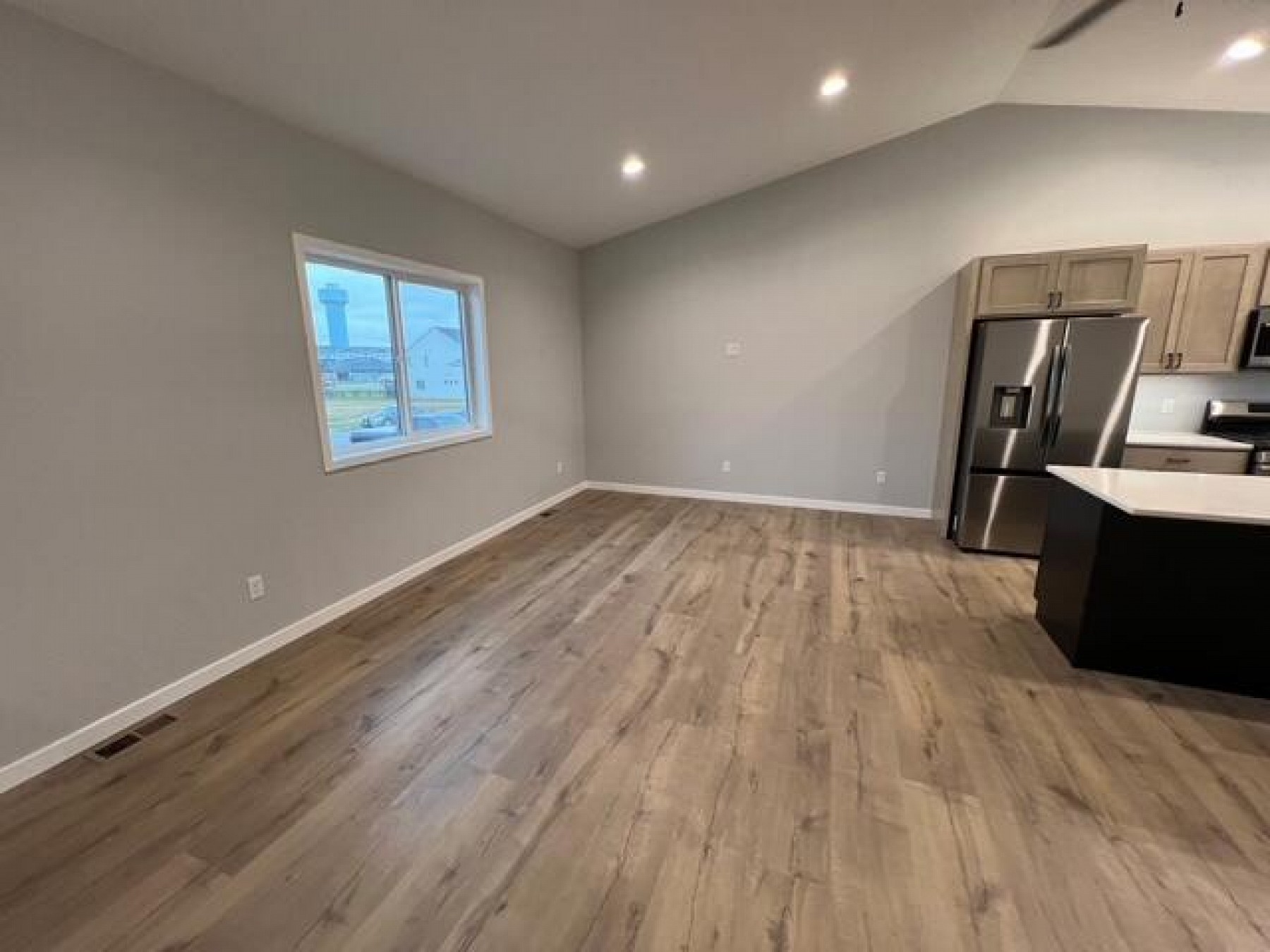 116 Blue Bell Drive, Brookings, SD 57006