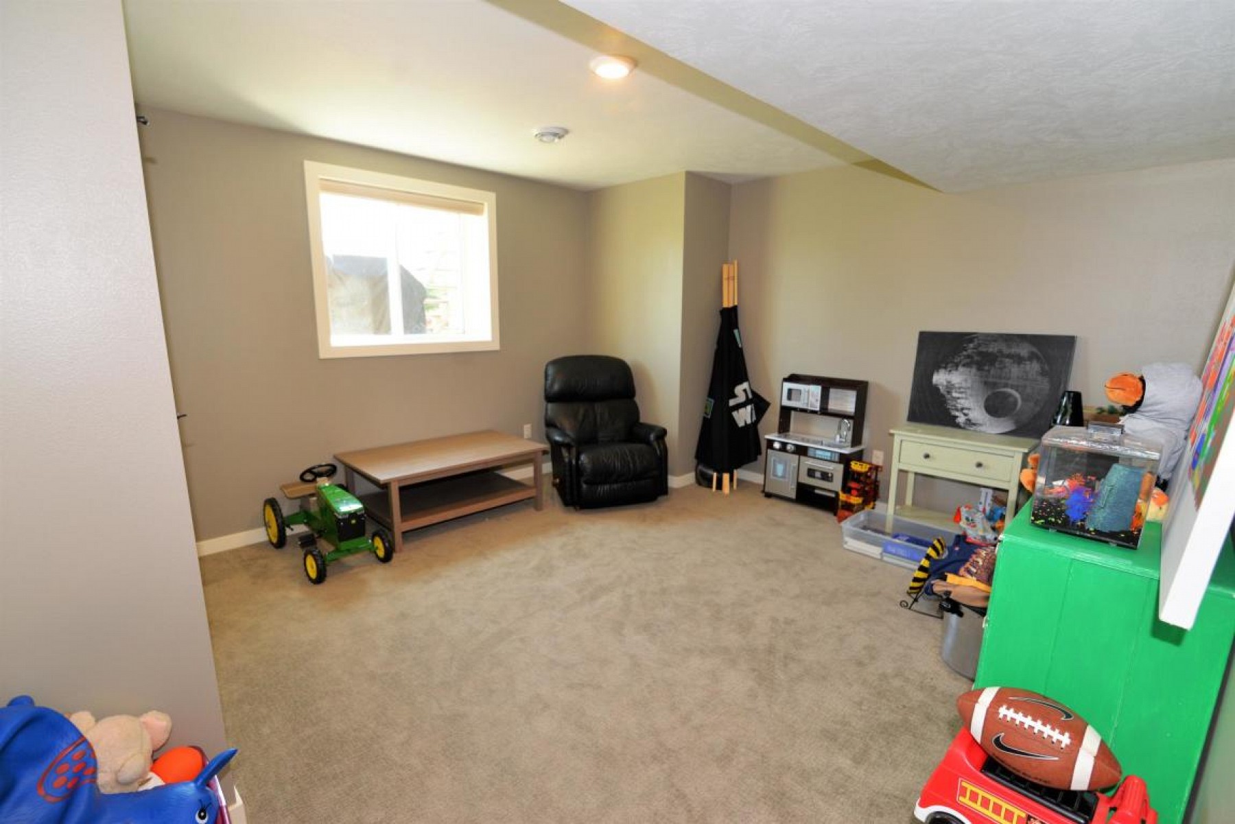 1817 Windermere Way, Brookings, SD 57006