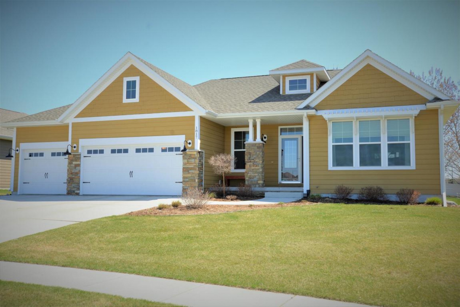 1817 Windermere Way, Brookings, SD 57006