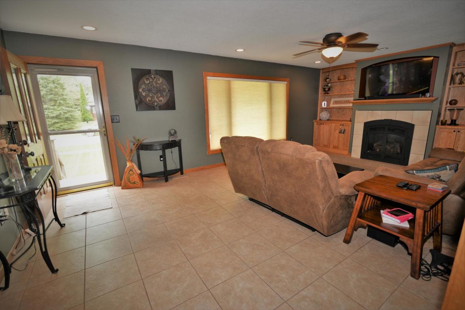 418 Hunters Ridge Road, Brookings, SD 57006