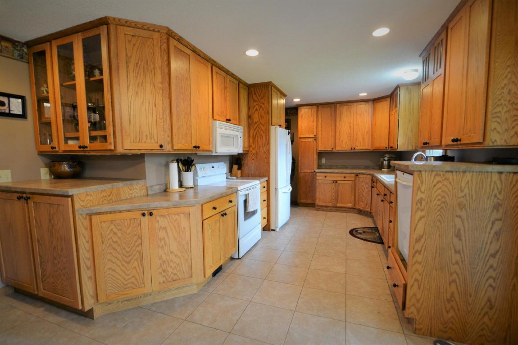 418 Hunters Ridge Road, Brookings, SD 57006