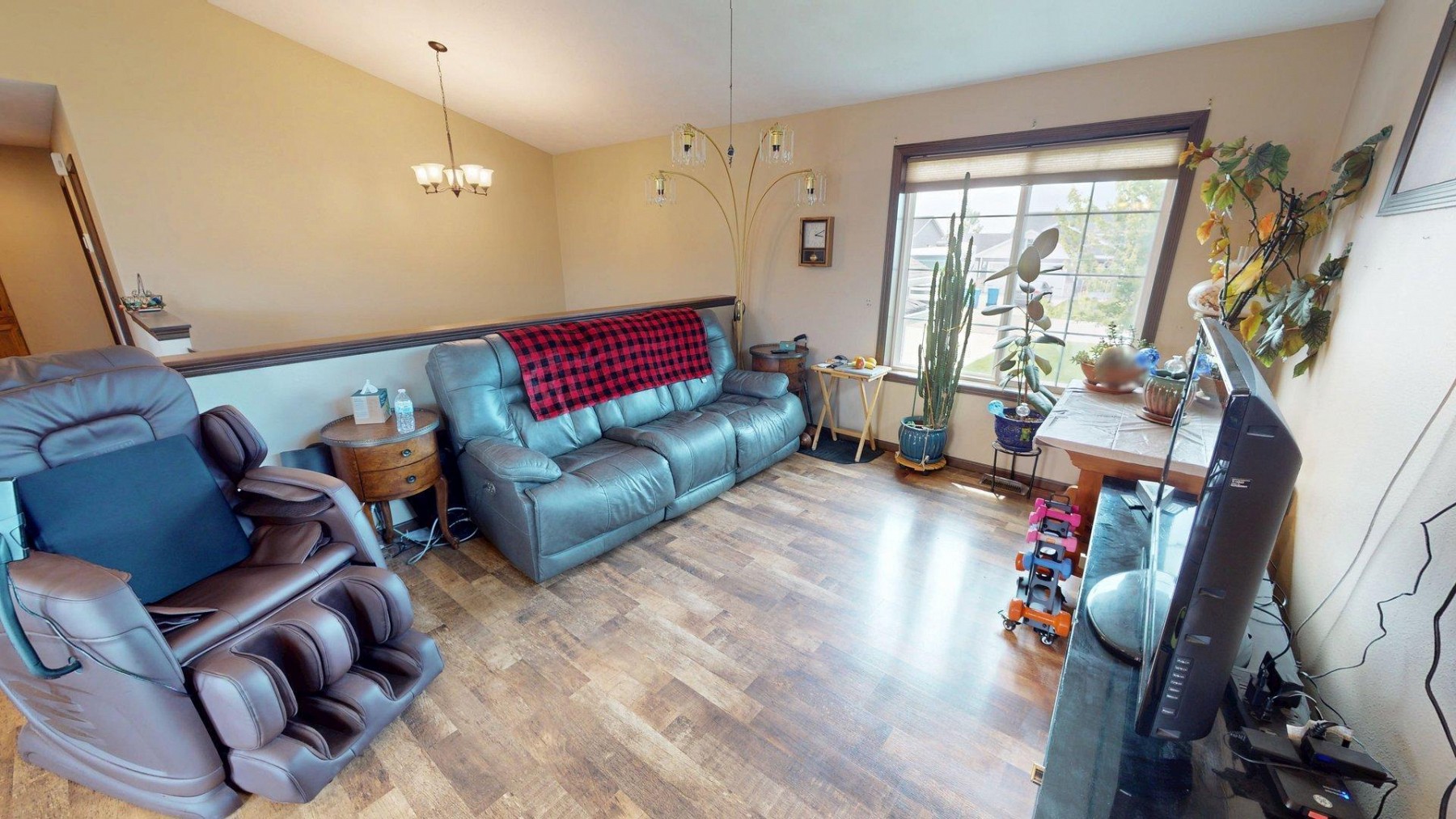 210 Lindsay Drive, Aurora, SD 57002