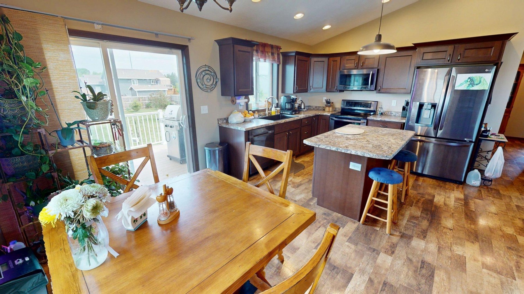 210 Lindsay Drive, Aurora, SD 57002