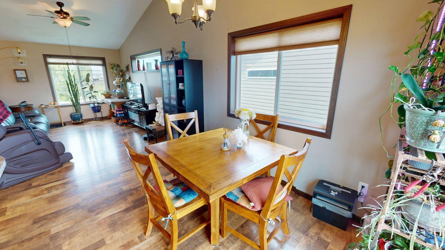 210 Lindsay Drive, Aurora, SD 57002