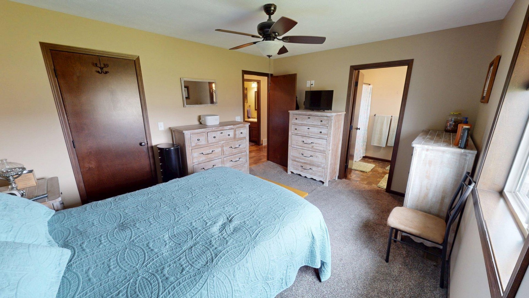 210 Lindsay Drive, Aurora, SD 57002