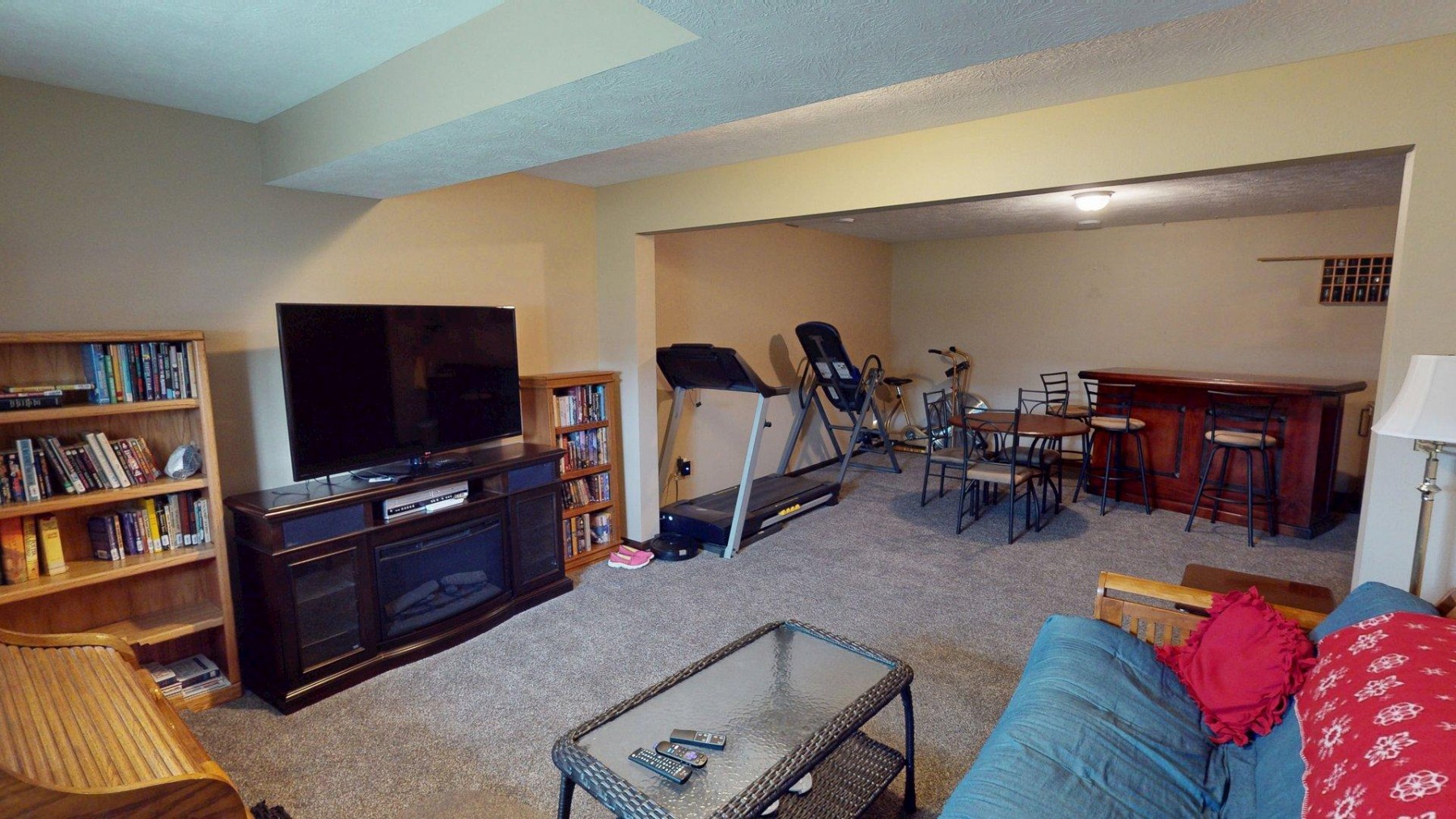 210 Lindsay Drive, Aurora, SD 57002