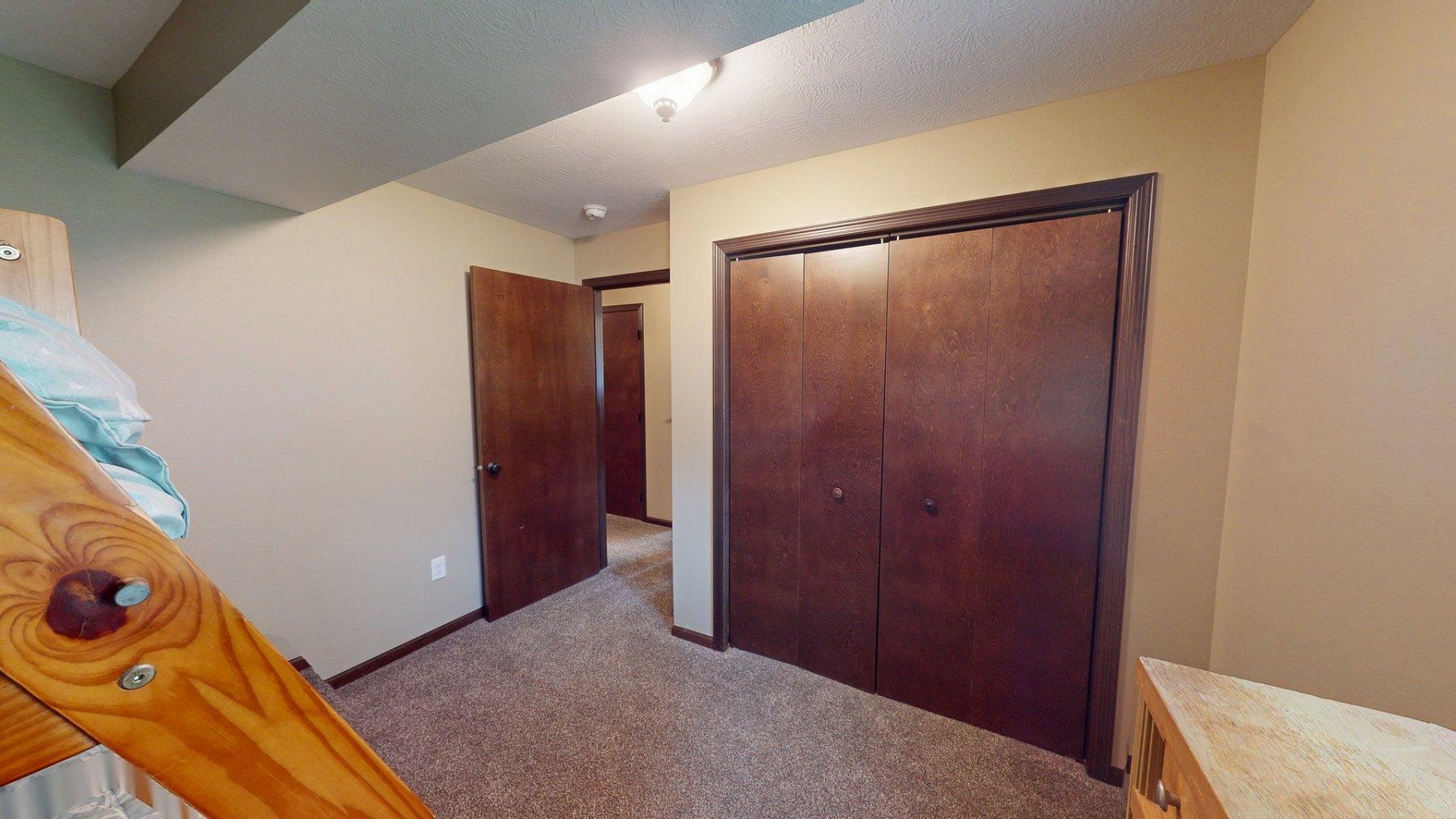 210 Lindsay Drive, Aurora, SD 57002