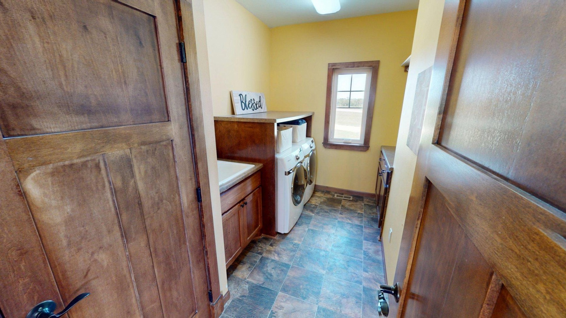 115 Golfview Drive, White, SD 57276