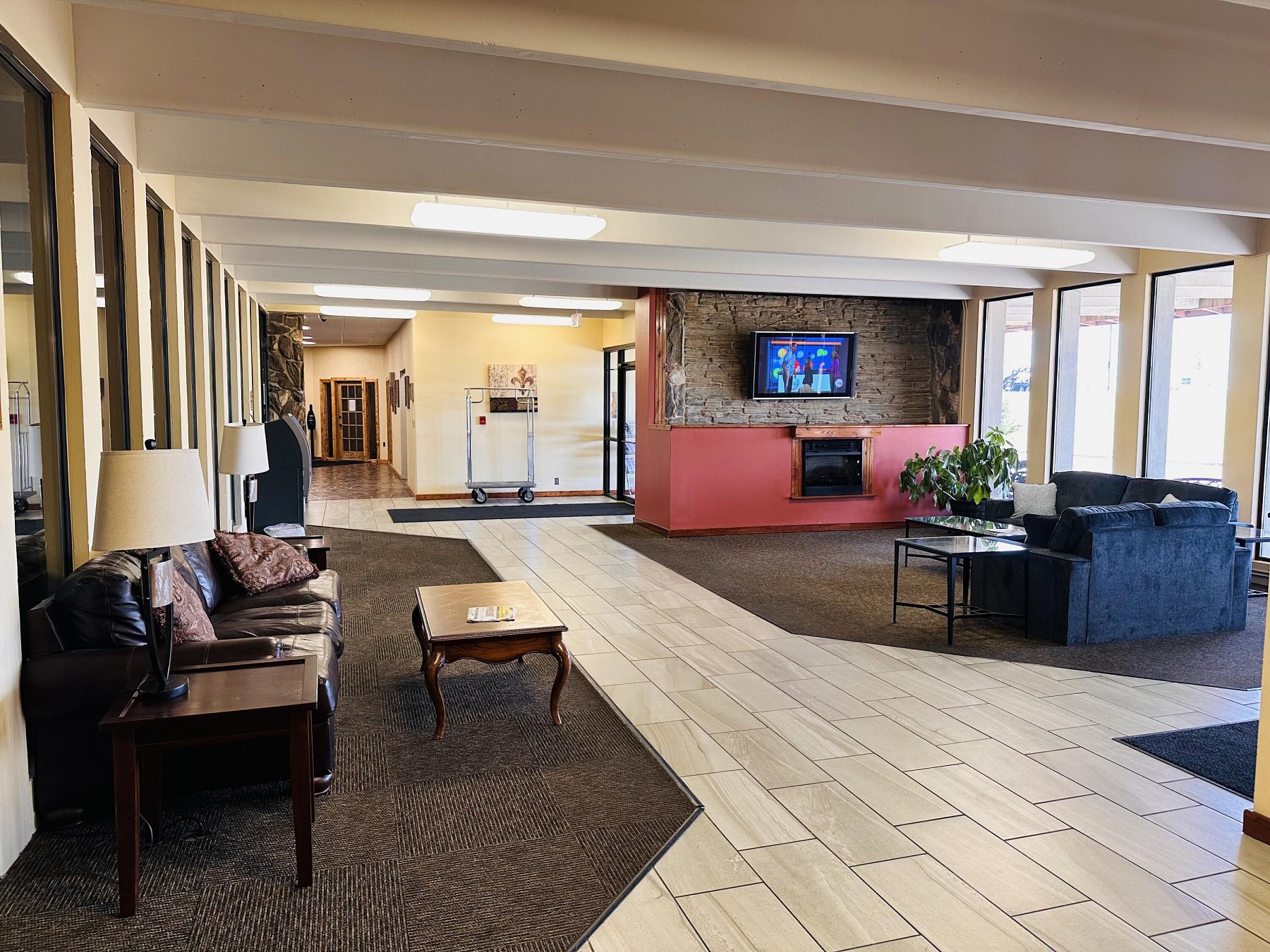 2515 6th St, Brookings, SD 57006