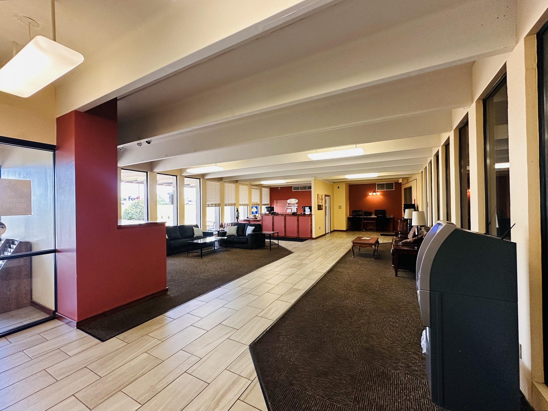 2515 6th St, Brookings, SD 57006