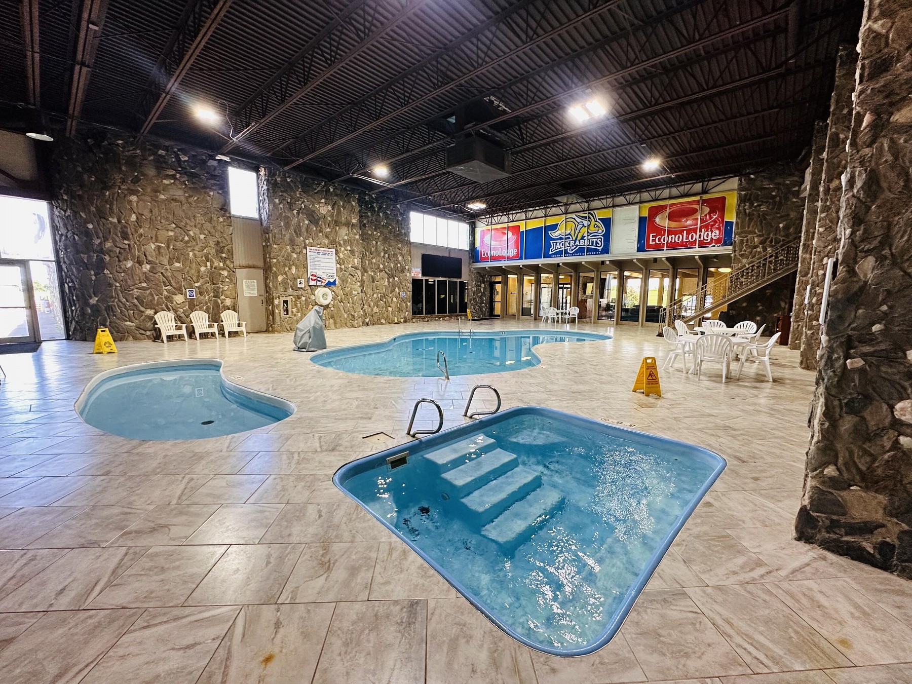 2515 6th St, Brookings, SD 57006