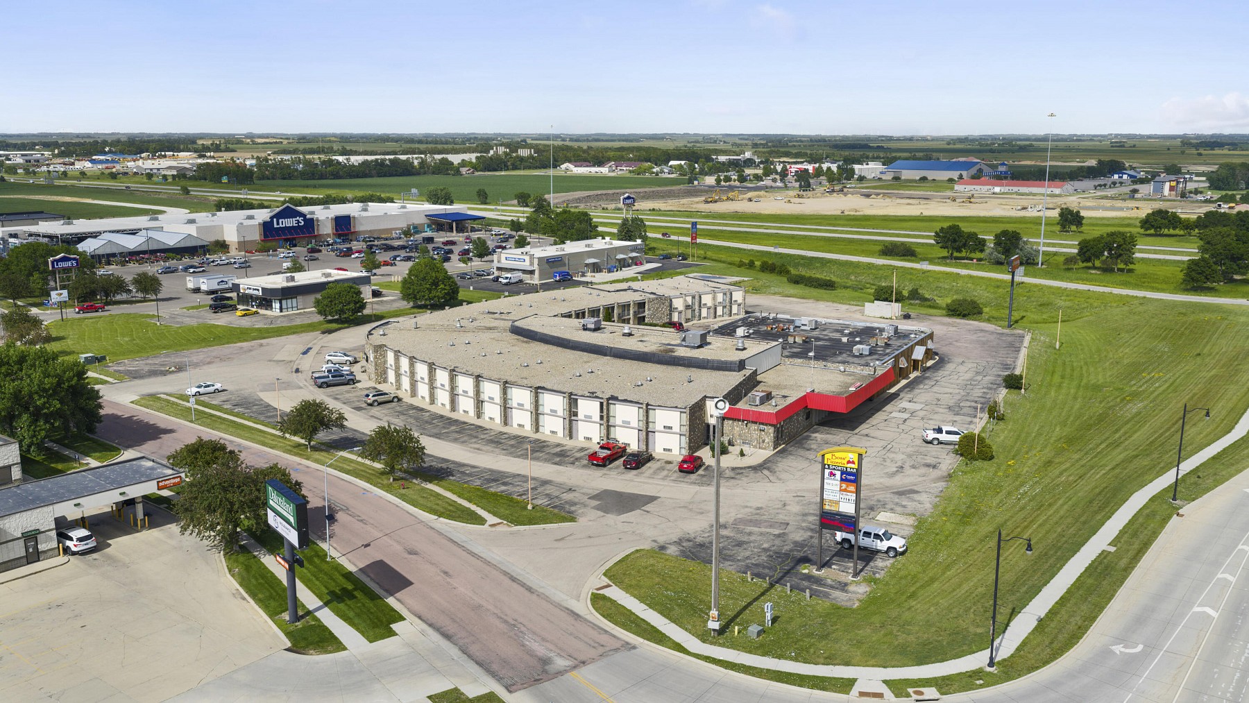 2515 6th St, Brookings, SD 57006