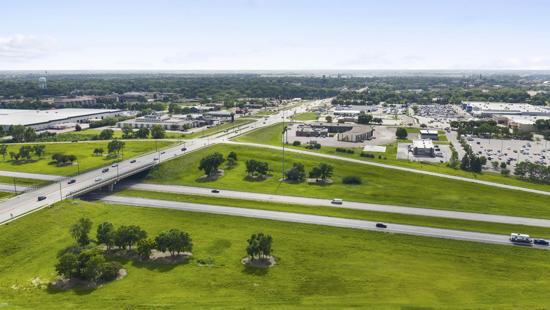 2515 6th St, Brookings, SD 57006