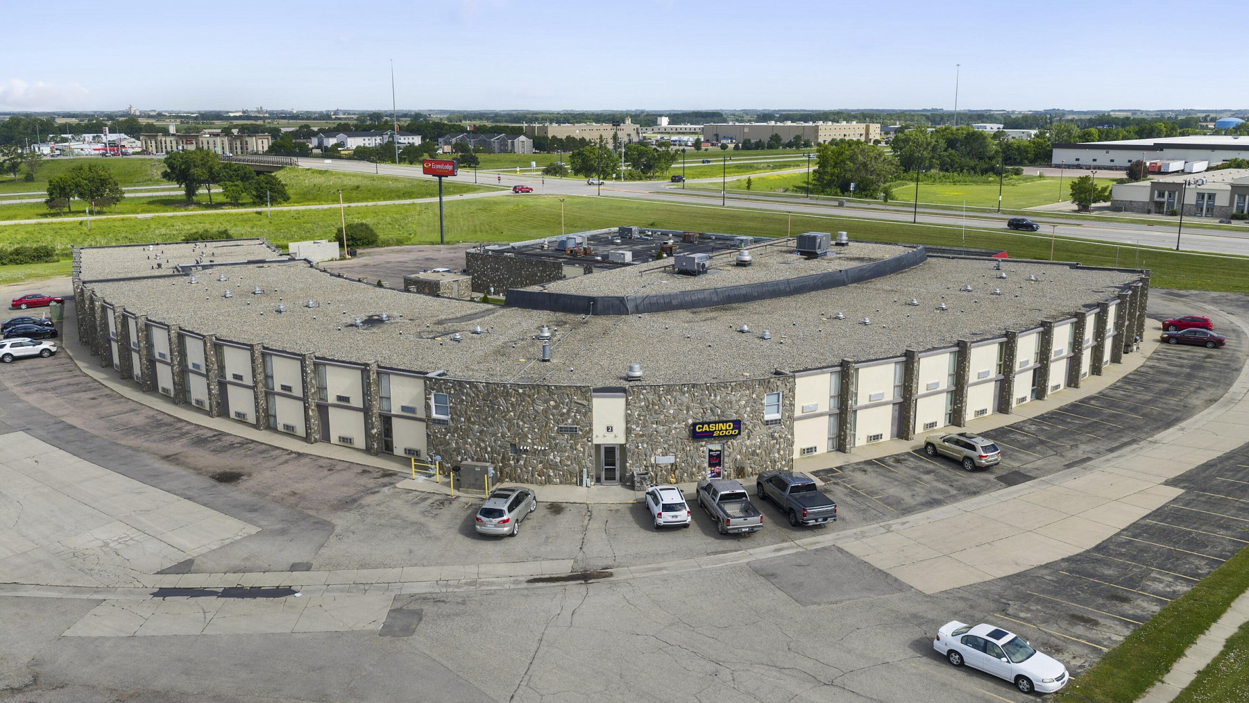 2515 6th St, Brookings, SD 57006