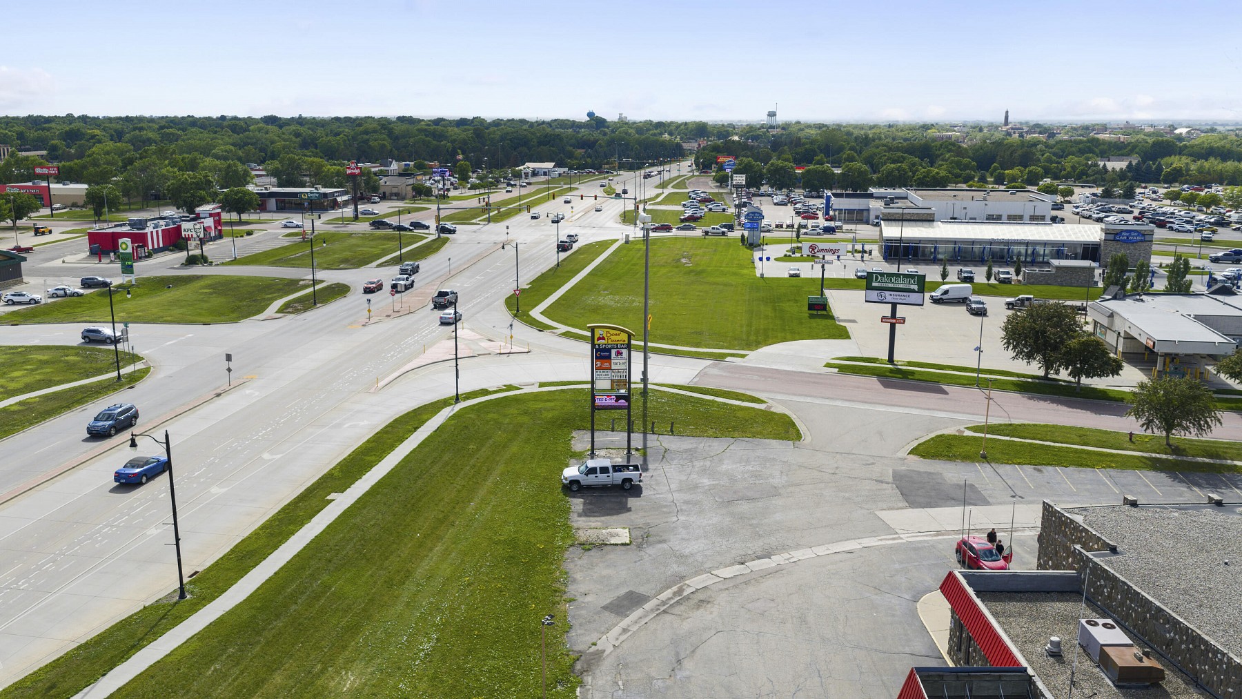 2515 6th St, Brookings, SD 57006