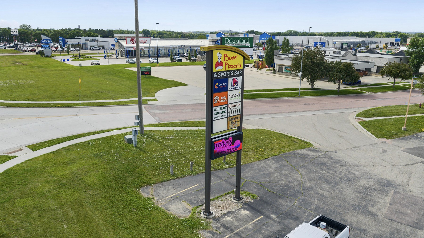 2515 6th St, Brookings, SD 57006