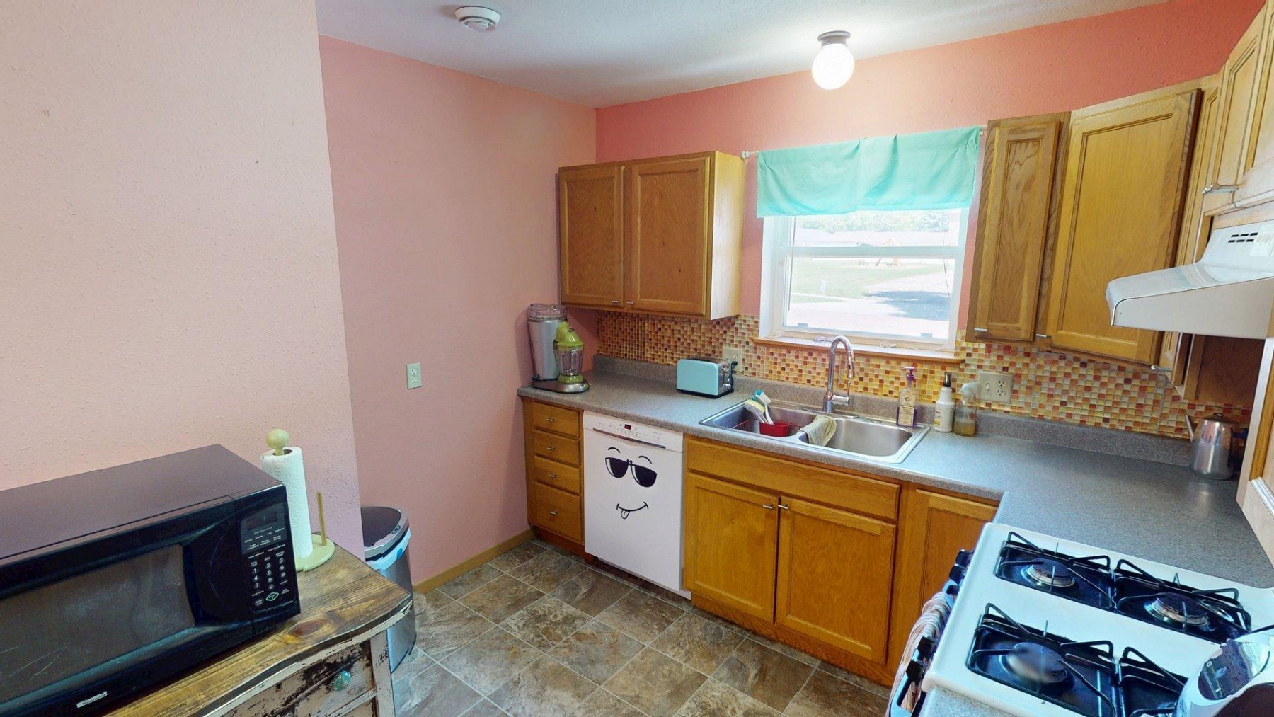 700 6th Avenue S, Brookings, SD 57006