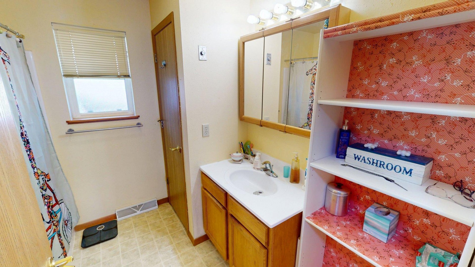 700 6th Avenue S, Brookings, SD 57006