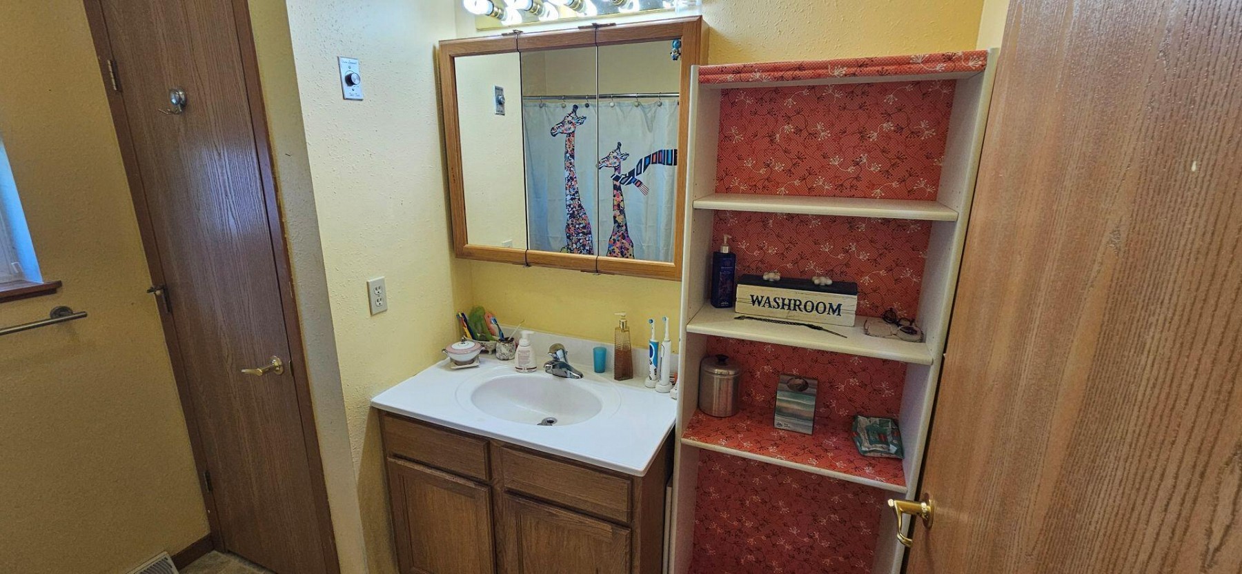 700 6th Avenue S, Brookings, SD 57006