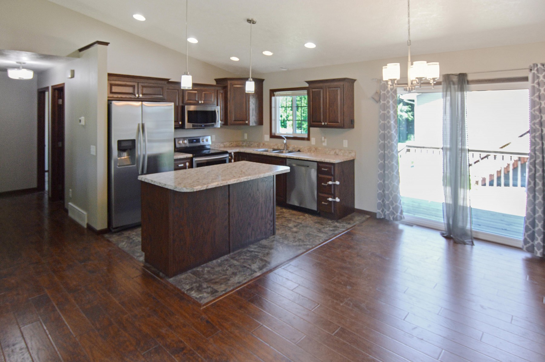 307 Lovejoy Lane, Aurora, SD 57002