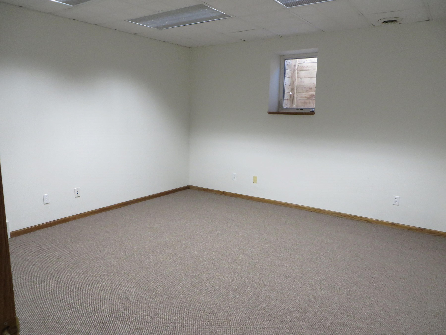 214 5th Avenue, Brookings, SD 57006