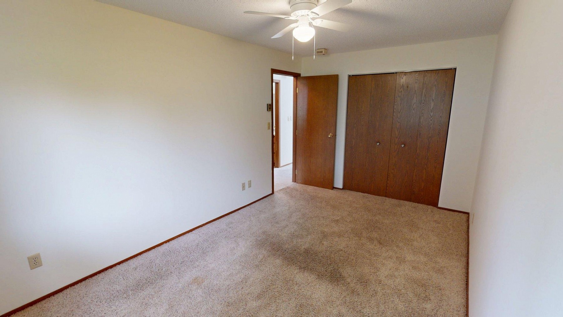 1533 Orchard Drive, Brookings, SD 57006