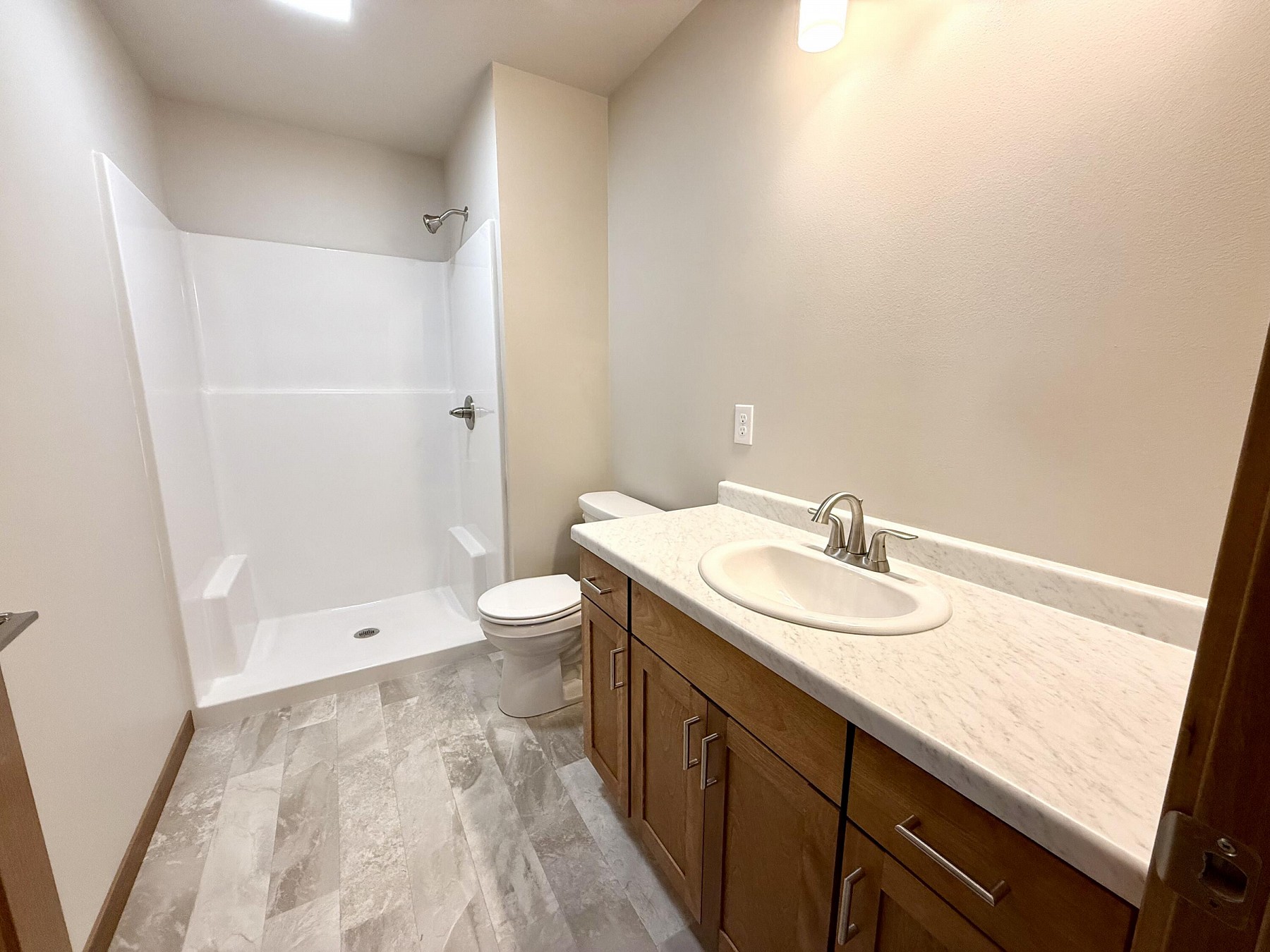 2014 Rapid Valley Avenue, Brookings, SD 57006