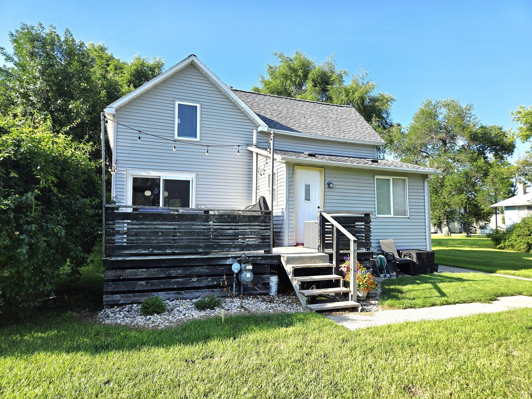 208 Charger Avenue, Hayti, SD 57241