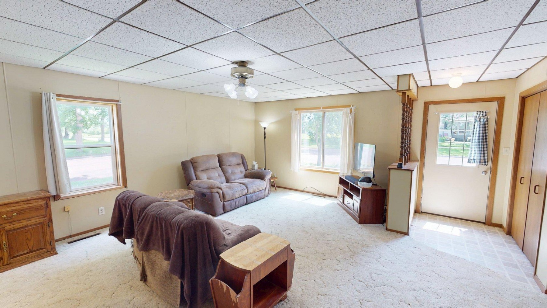 212 Broad Avenue, Flandreau, SD 57028