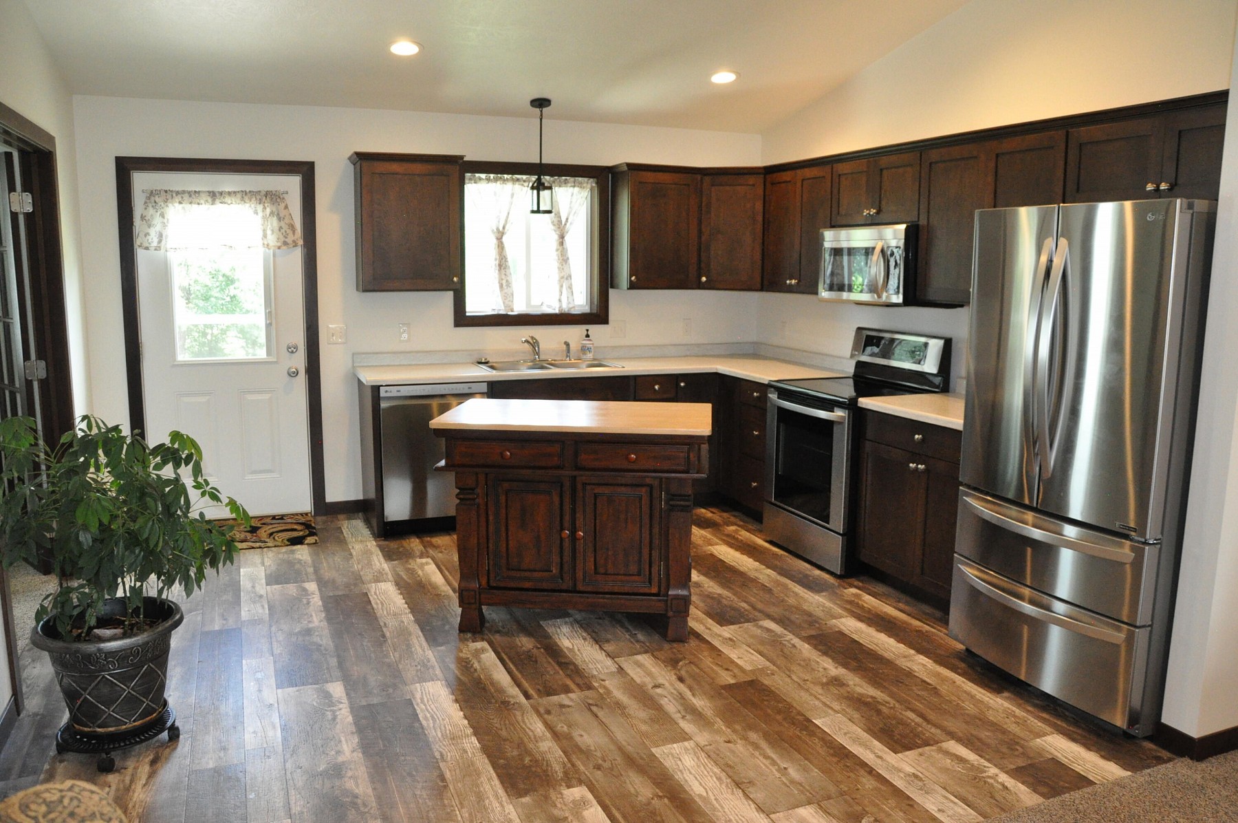 1629 9th Avenue S, Brookings, SD 57006