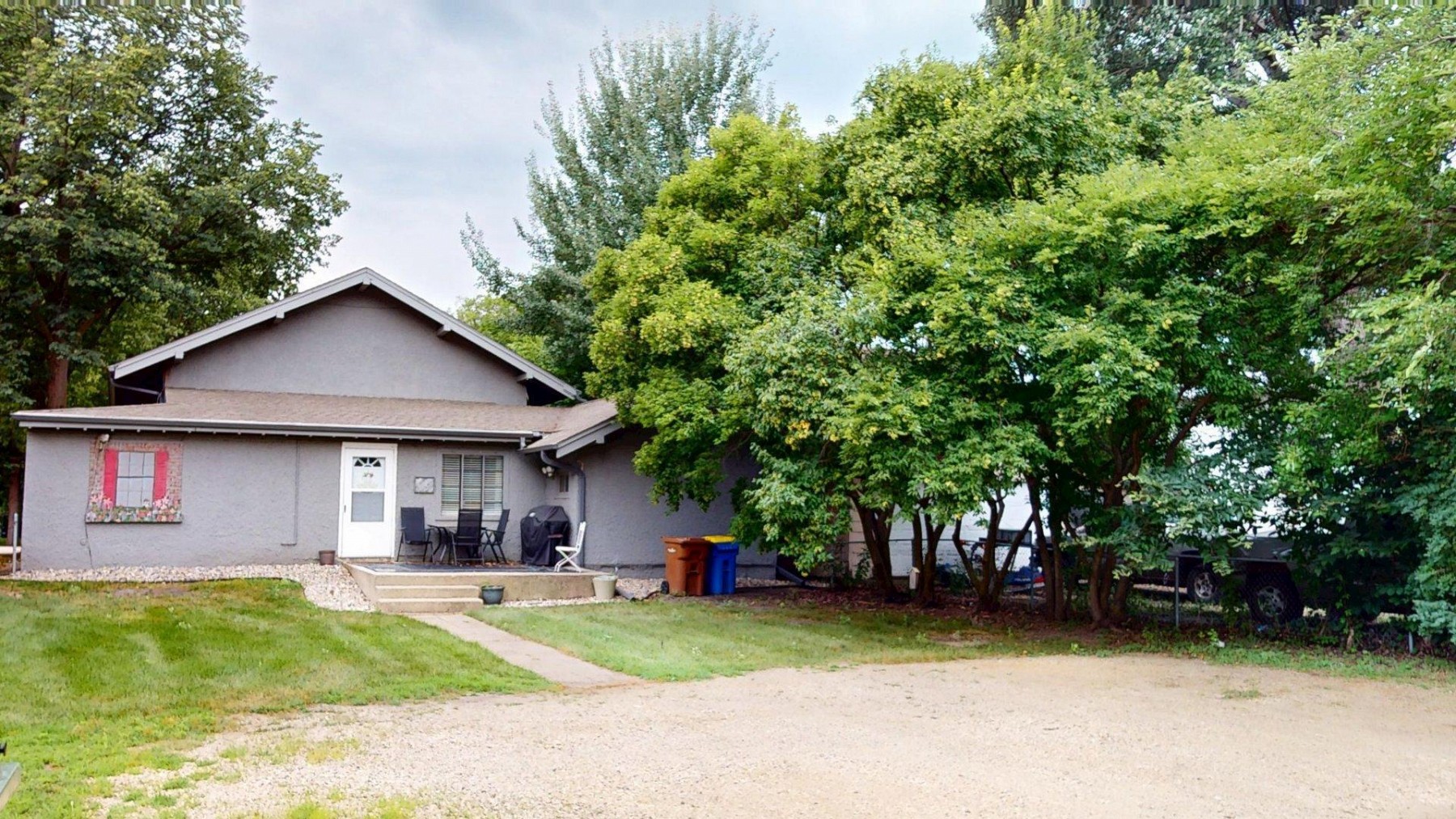 1215 3rd Street, Brookings, SD 57006