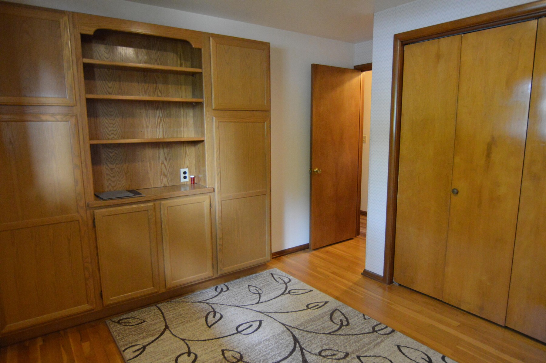 1811 Morningside Drive, Brookings, SD 57006