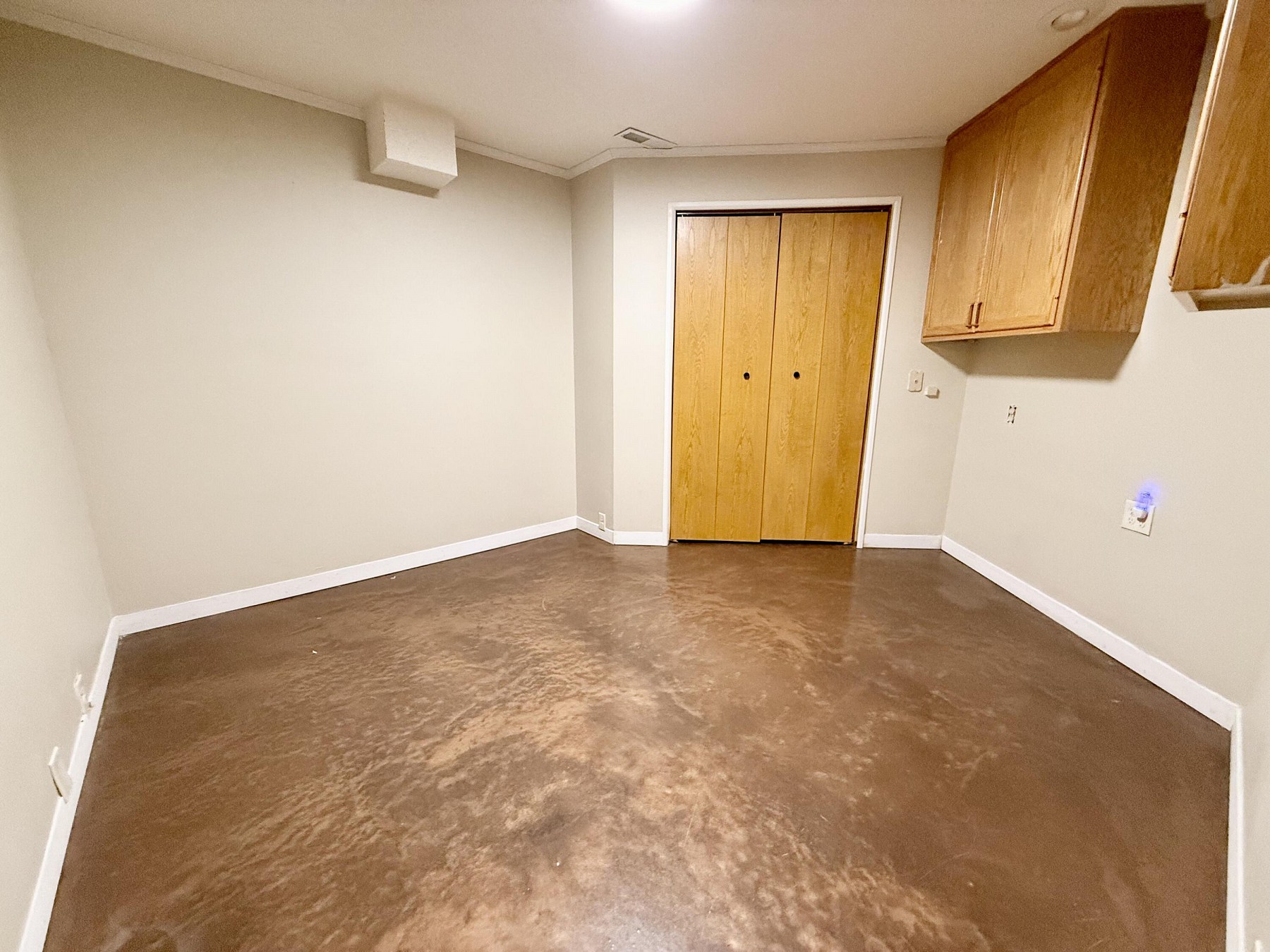 709 Park Ave Circle, Brookings, SD 57006