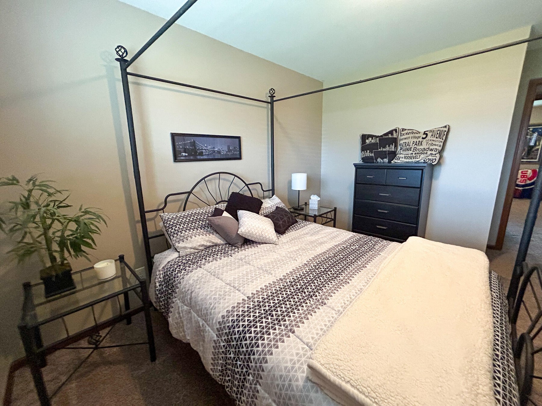 1322 Christine Circle, Brookings, SD 57006