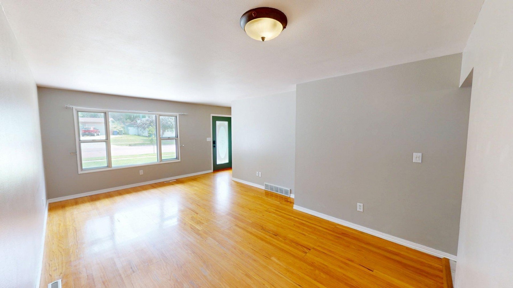 336 21st Avenue S, Brookings, SD 57006