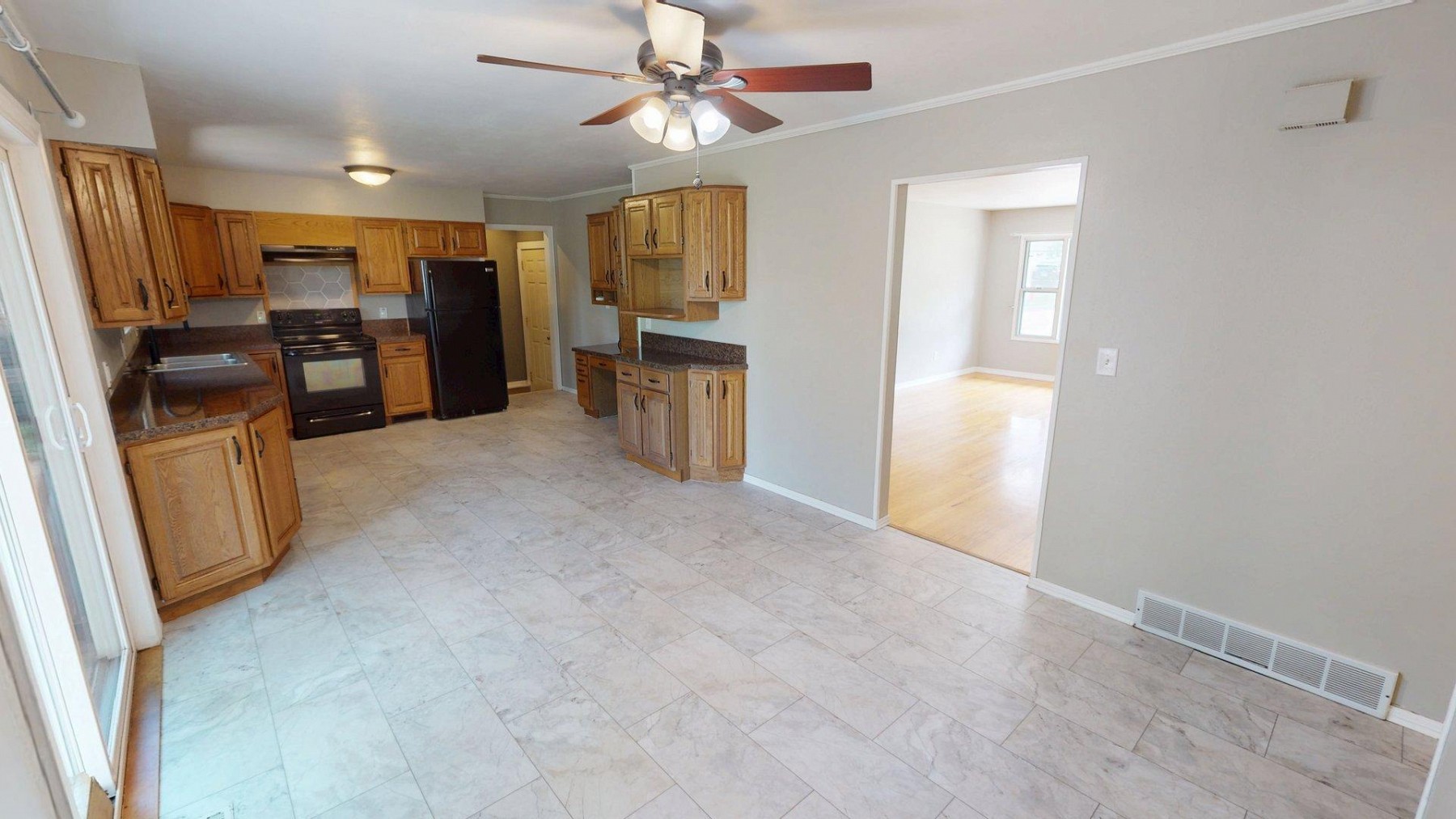 336 21st Avenue S, Brookings, SD 57006