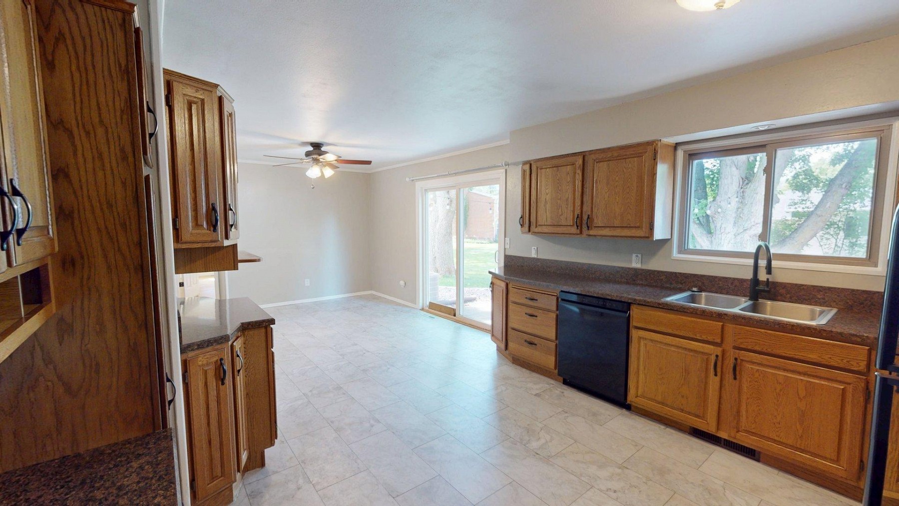 336 21st Avenue S, Brookings, SD 57006