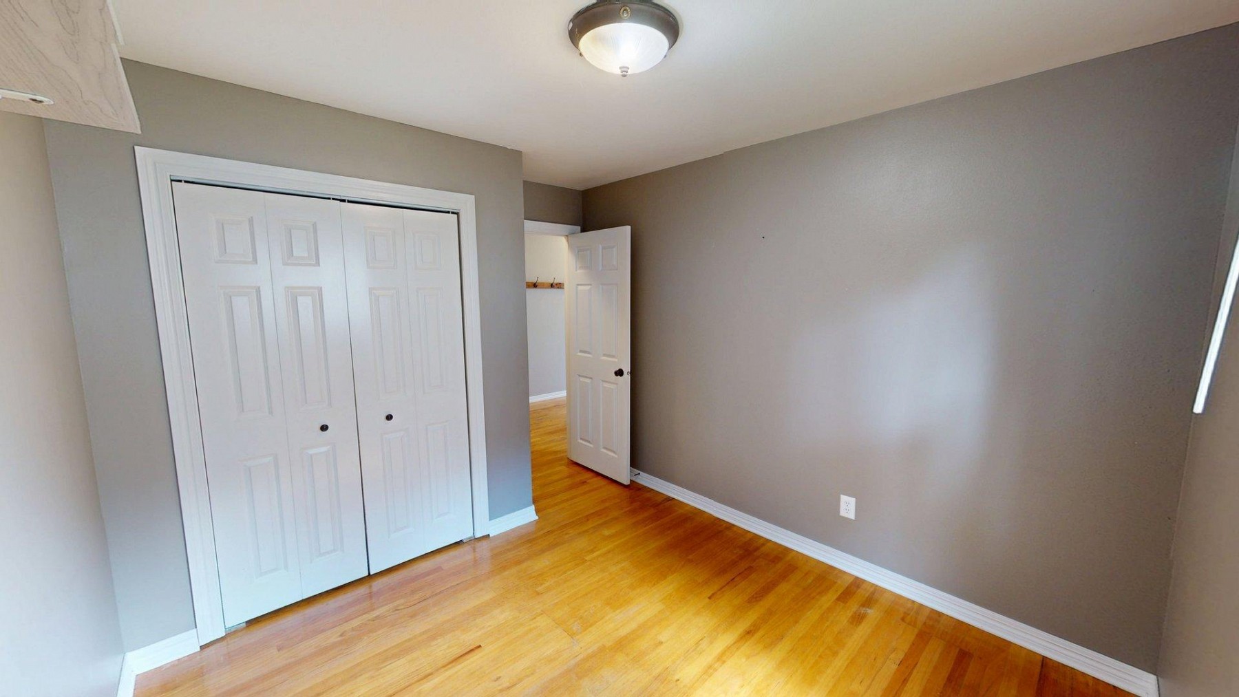 336 21st Avenue S, Brookings, SD 57006