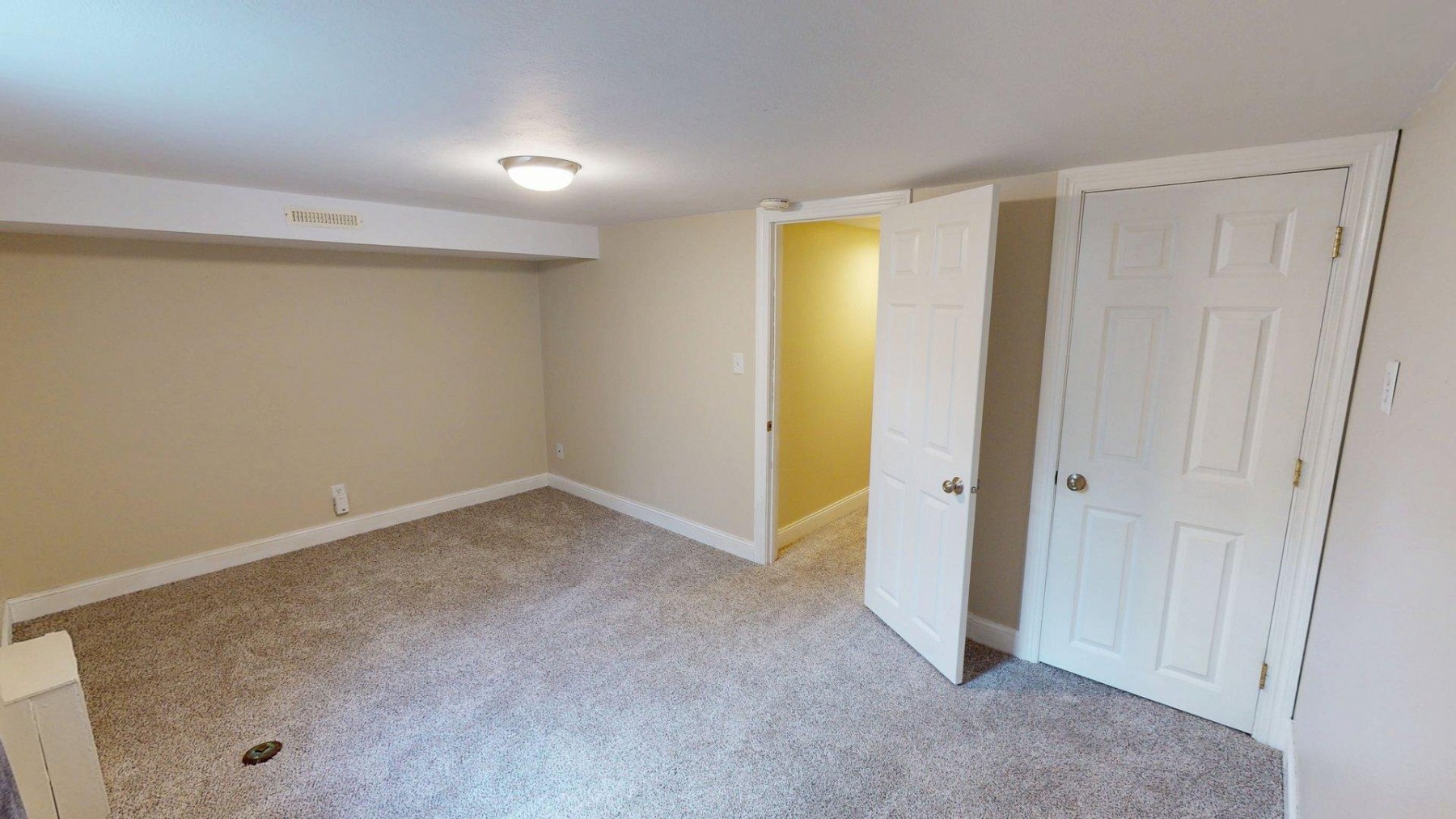 336 21st Avenue S, Brookings, SD 57006