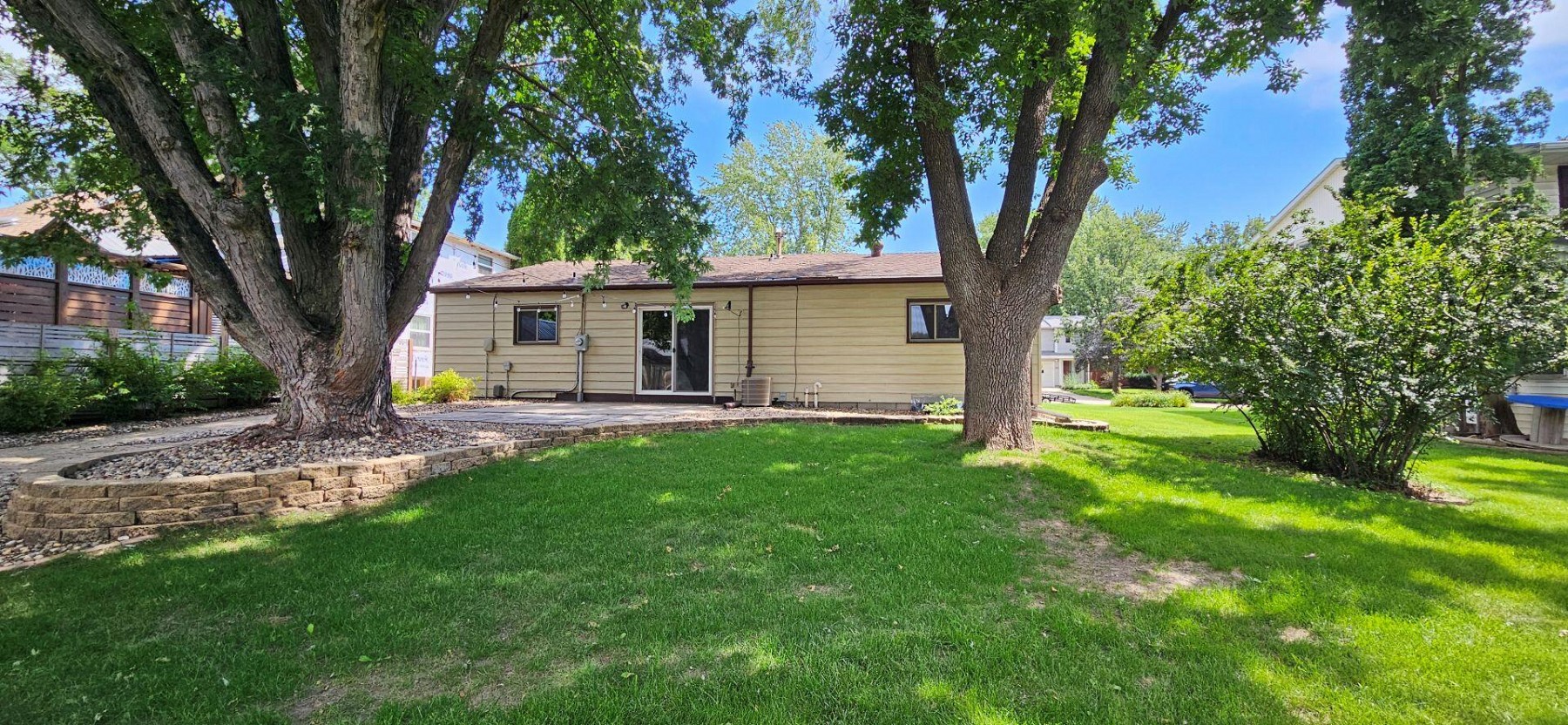 336 21st Avenue S, Brookings, SD 57006
