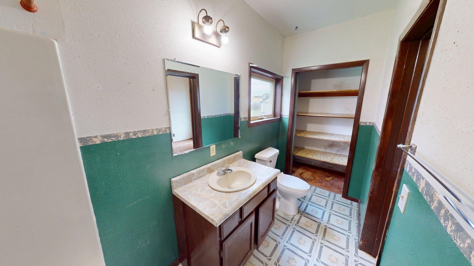 512 3rd Avenue, Outside Area, SD 57039