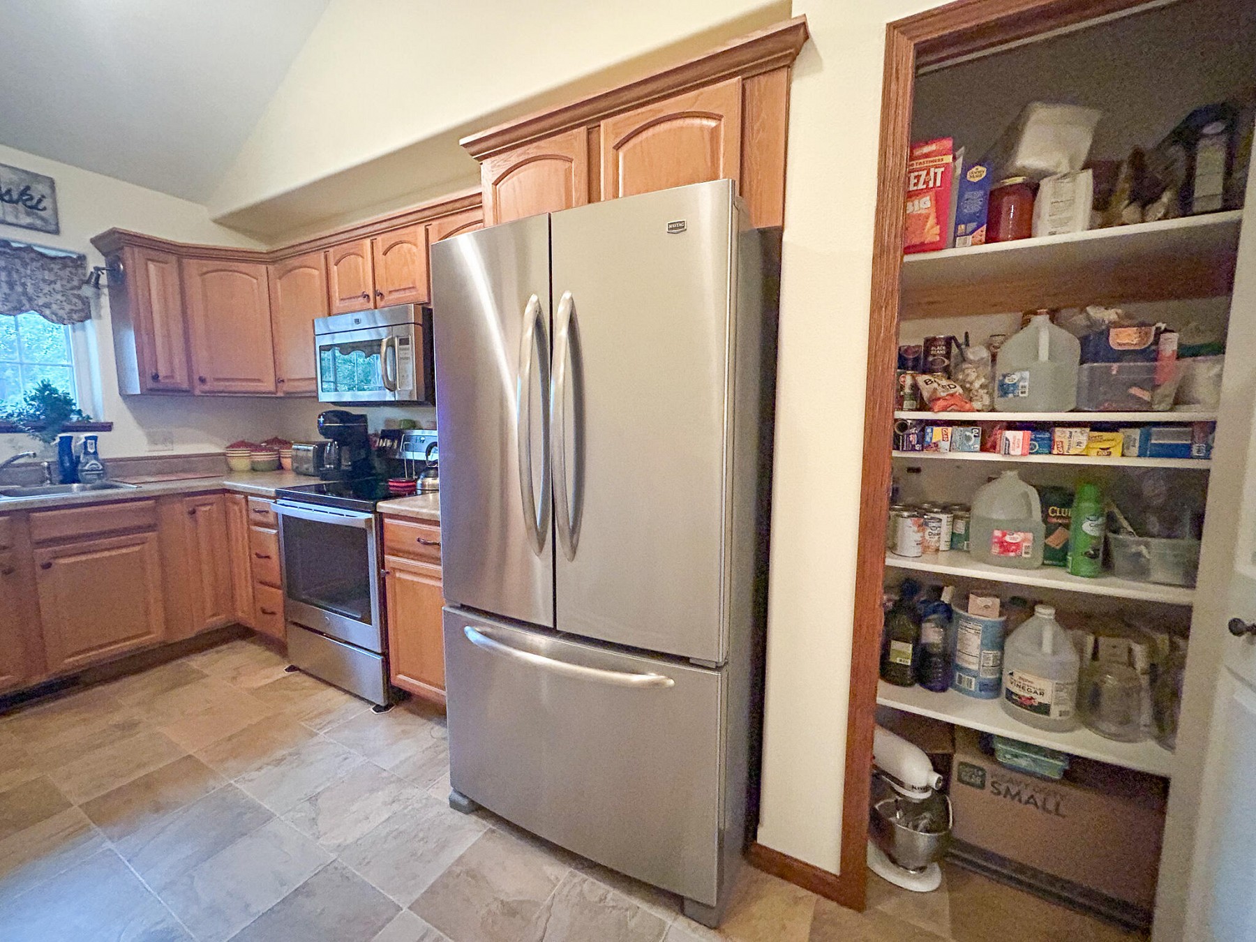 518 Cardinal Dr Circle, Brookings, SD 57006