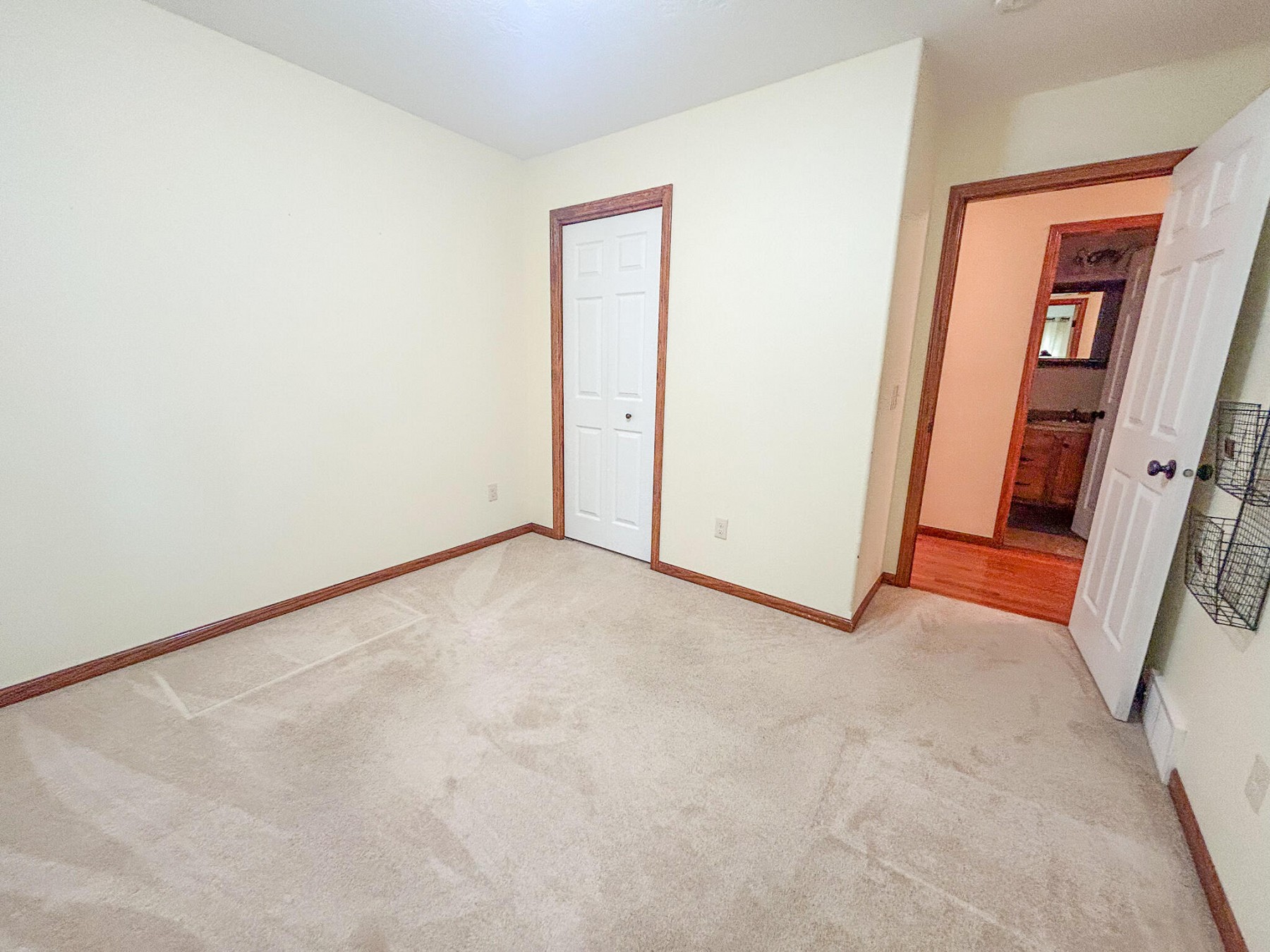 518 Cardinal Dr Circle, Brookings, SD 57006