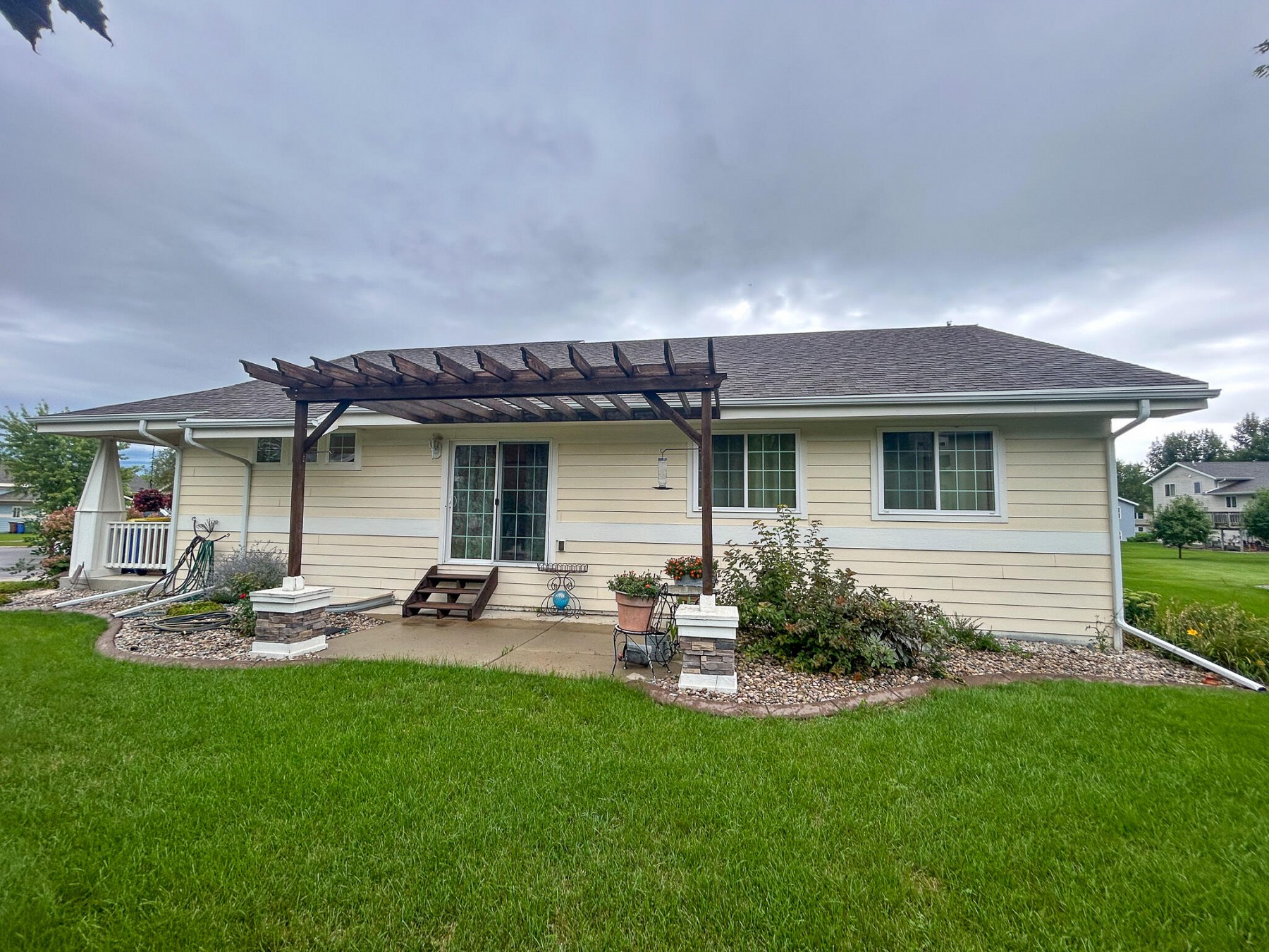 518 Cardinal Dr Circle, Brookings, SD 57006