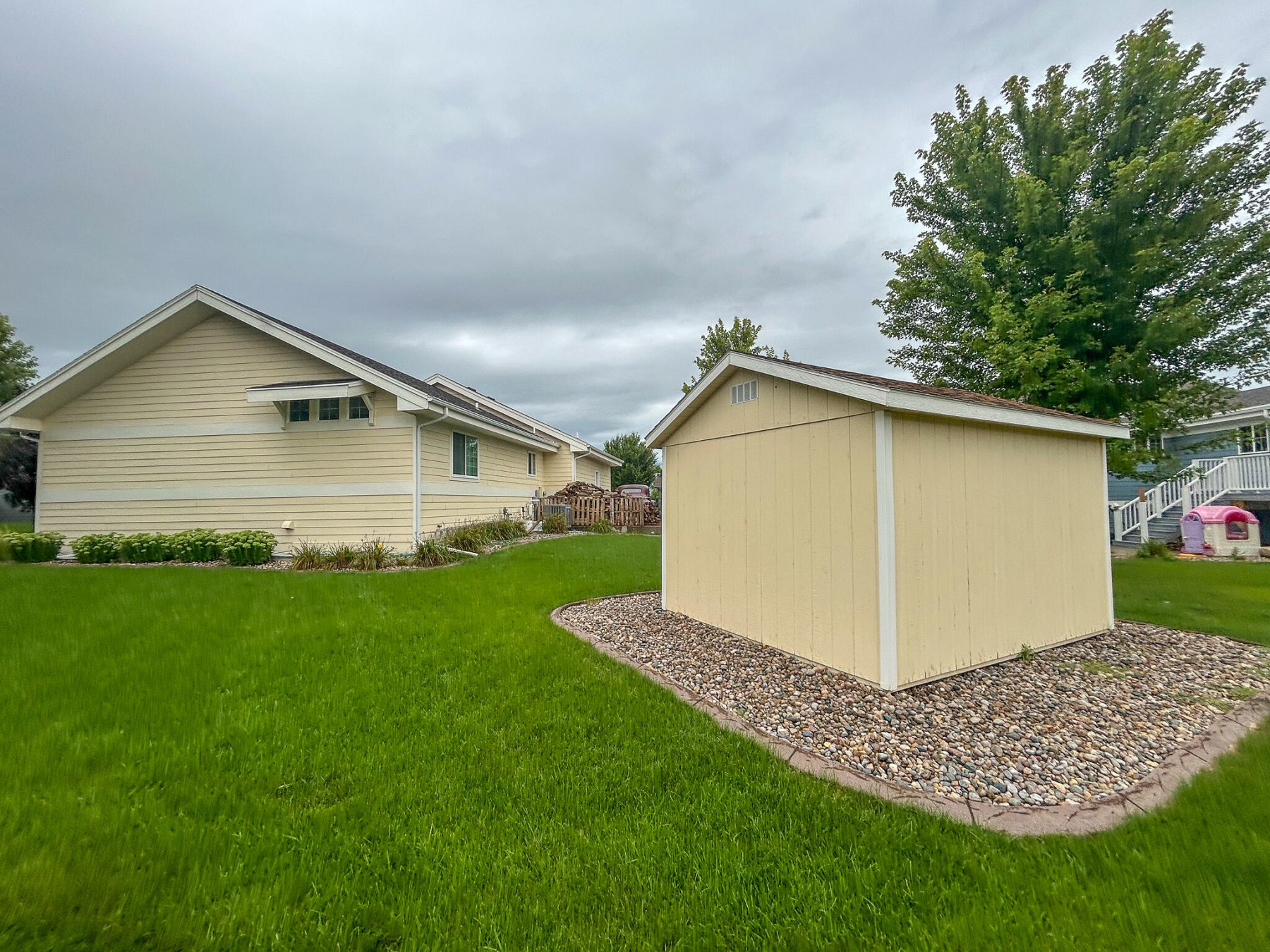 518 Cardinal Dr Circle, Brookings, SD 57006