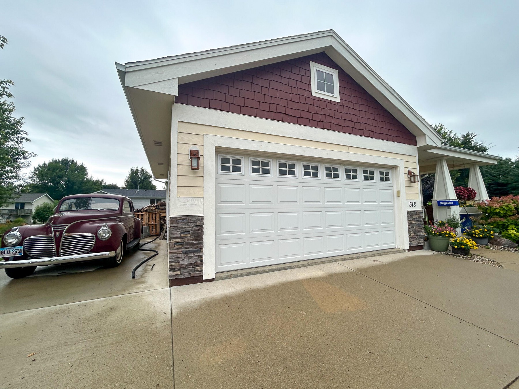 518 Cardinal Dr Circle, Brookings, SD 57006