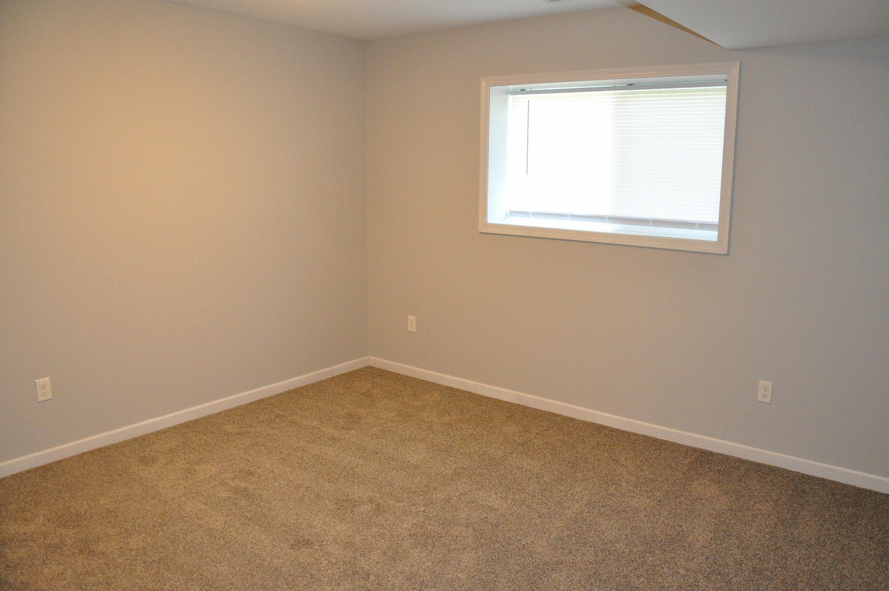 205 Dogwood Avenue, Aurora, SD 57002